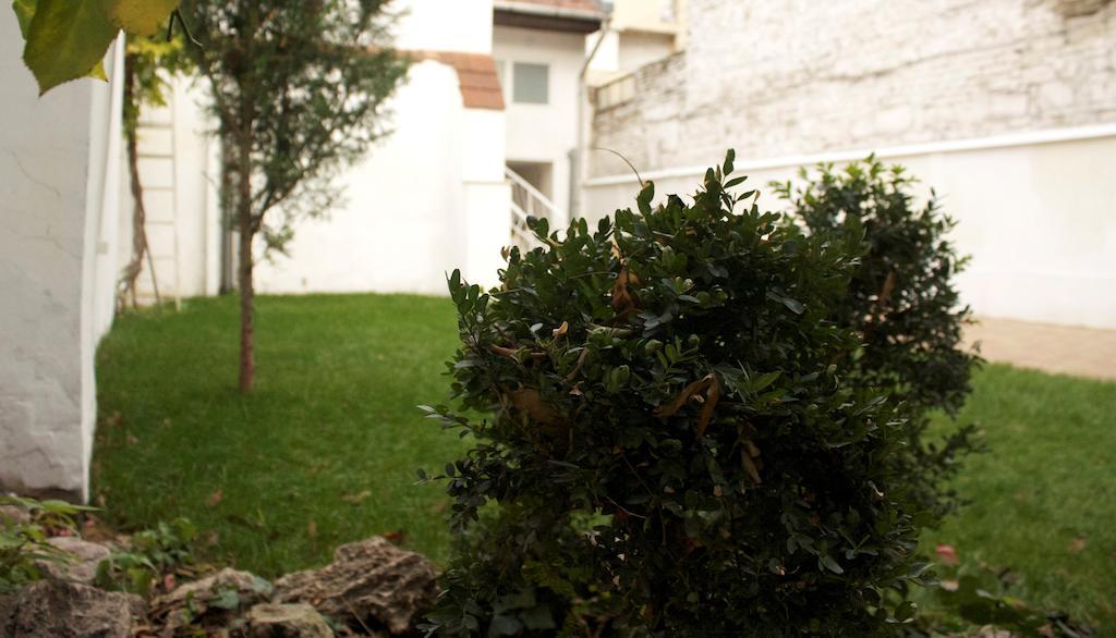 Garden House Hotell Budapest Exteriör bild